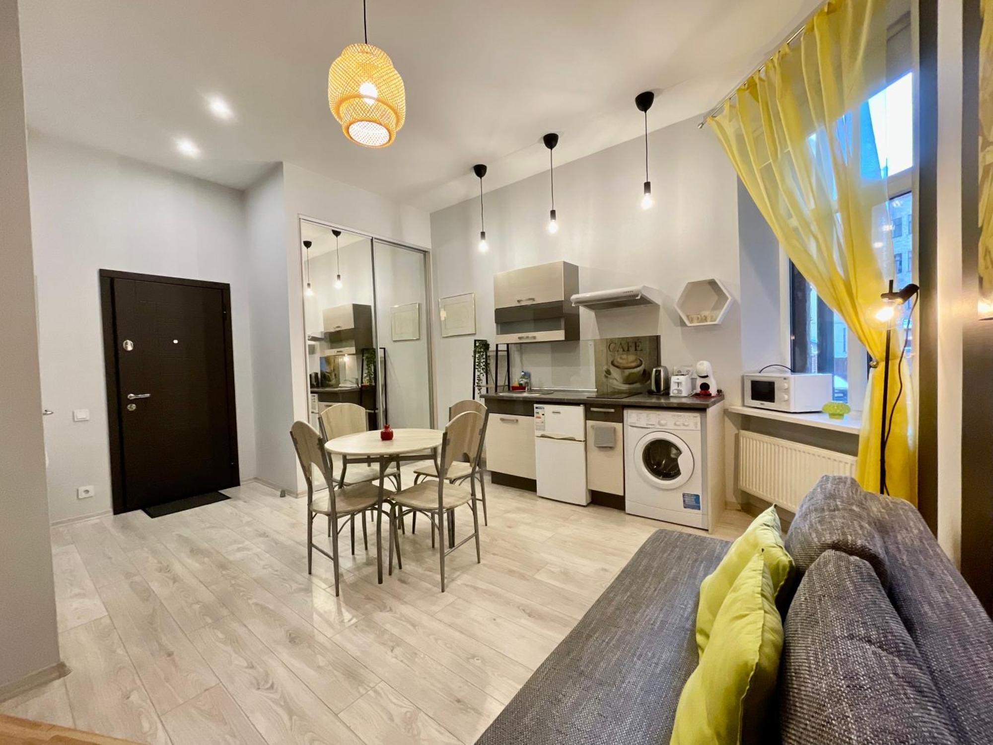 Appartement In Art Nouveau District *
