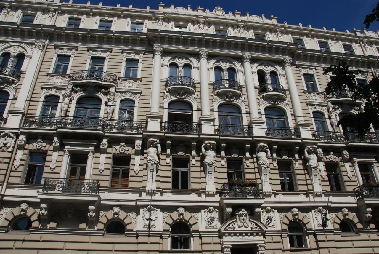 Appartamento In Art Nouveau District *